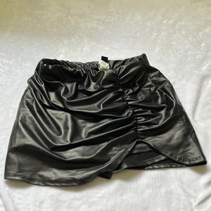 XS Faux Leather Skirt